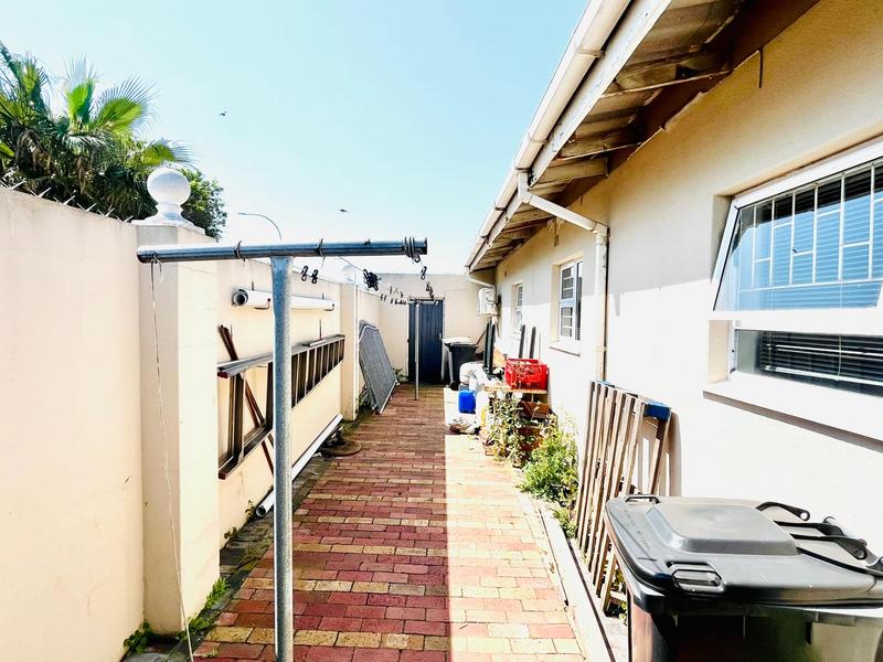 4 Bedroom Property for Sale in Goodwood Estate Western Cape